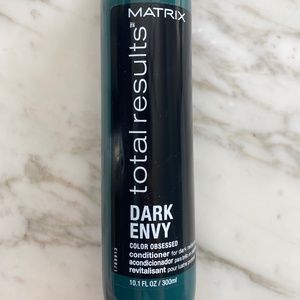 NWT - Matrix Total Results Dark Envy Conditioner